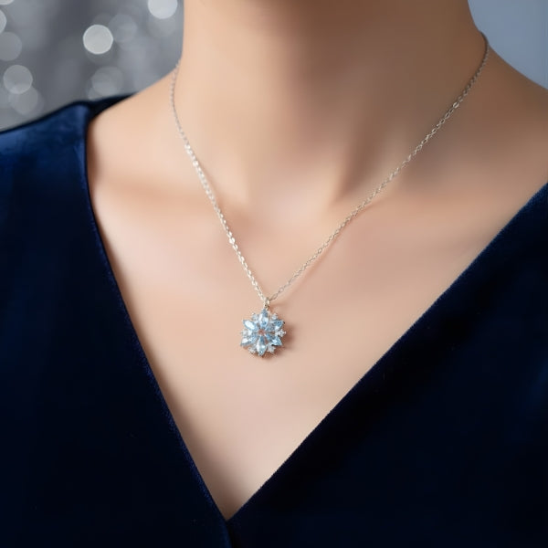 1pc Elegant Imitation Synthetic Zircon Snowflake Necklace